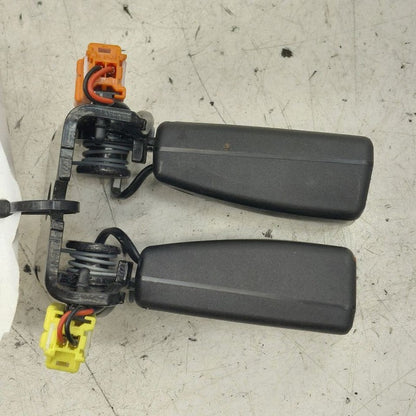 Volvo S60 Seat Belt Buckle Latch Right Passenger Rear Back  2018 2017 