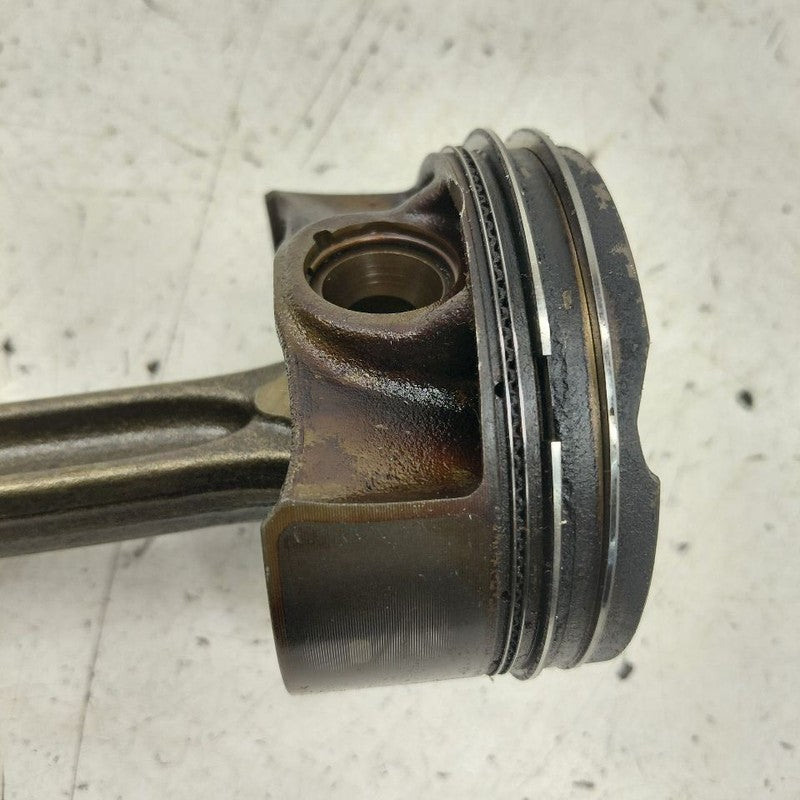 Volvo S60 Single Piston With Connecting Rod   2.0 2018 2017 2016