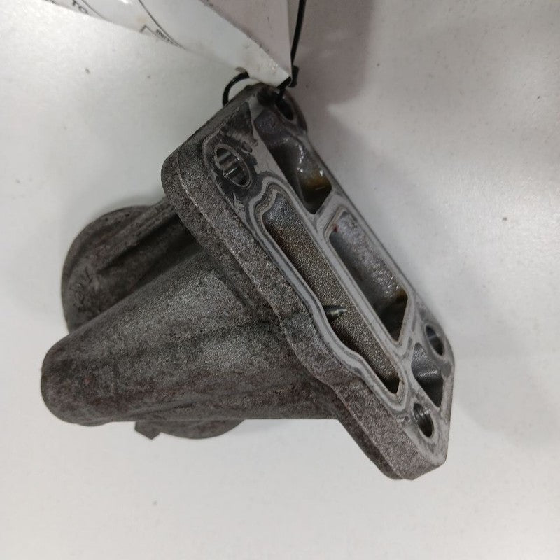 Jeep Compass Engine Oil Filter Adapter Bracket Housing Mount  2018 201