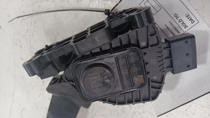 Chrysler 200 Gas Pedal  2015 2016 2017 OEM