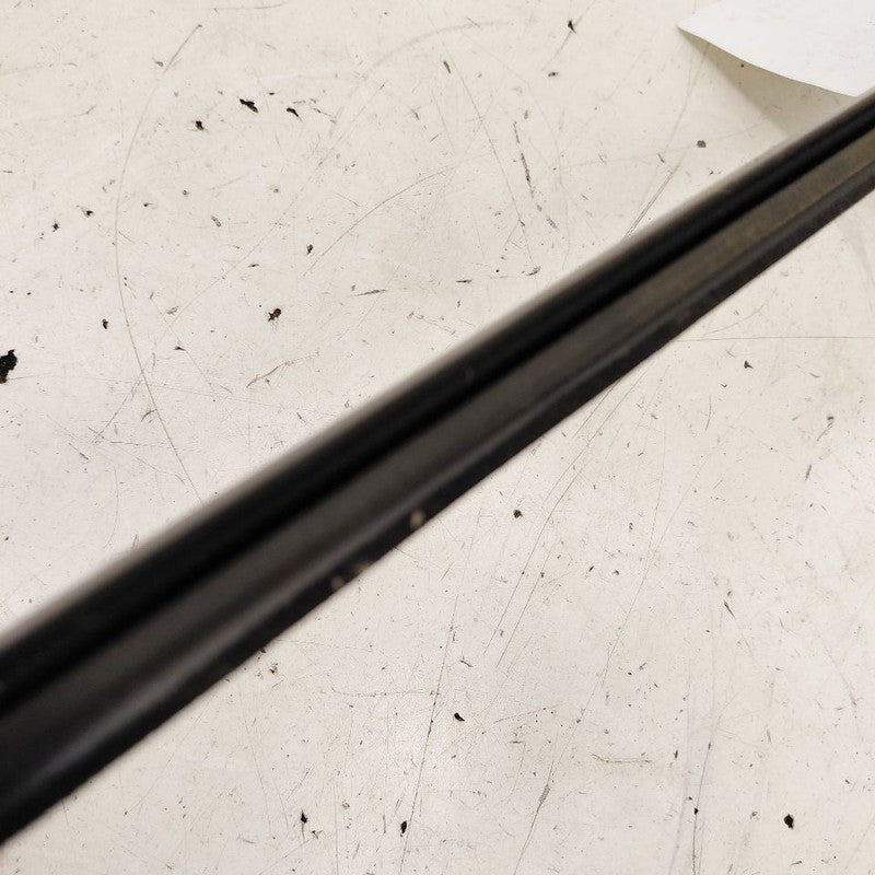 Honda CR-Z Door Glass Window Weather Strip Trim Front Right Passenger 