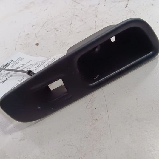 Jeep Renegade Window Switch Bezel Trim Right Rear   2021 2020 2019 OEM