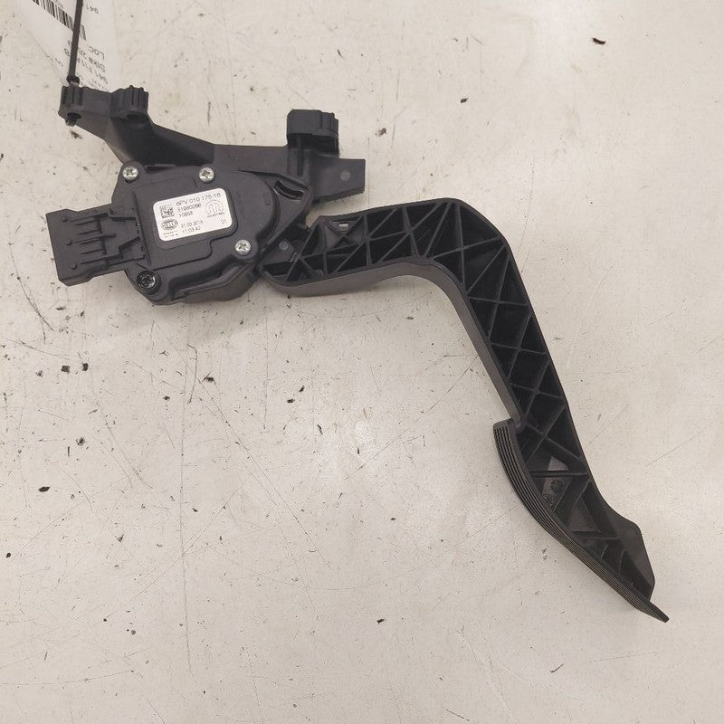 2018 Fiat 500 X Model Gas Pedal