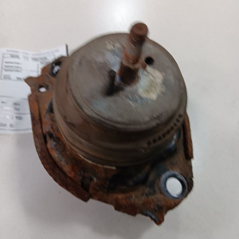 Chrysler 300 Engine Motor Mount Right Passenger  2015 2016 2017 2018 2019