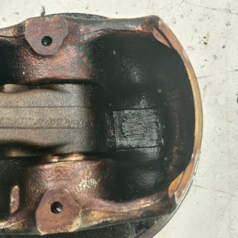 Nissan Versa Note Single Piston With Connecting Rod   1.6 2019 2018 20