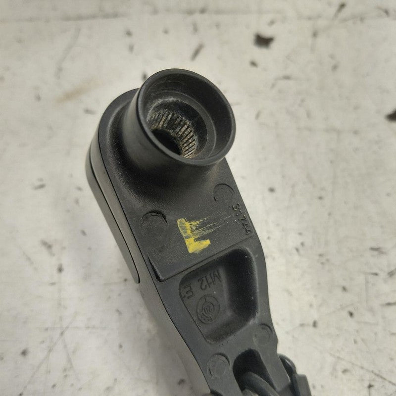 Chevy Trax Windshield Wiper Arm Left Driver  2022 2021