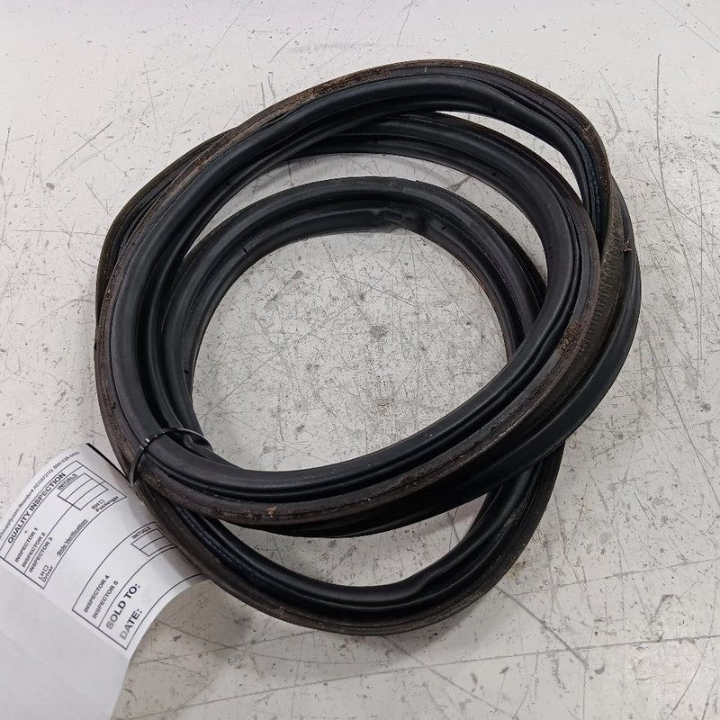 Subaru BRZ Trunk Lid Hatch Door Rear Back Rubber Seal  2013 2014 2015 