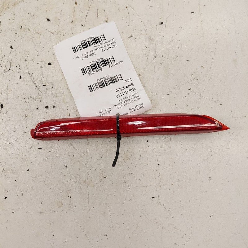 Kia Sorento Left Rear Side Marker Reflector  2018 2017 2016