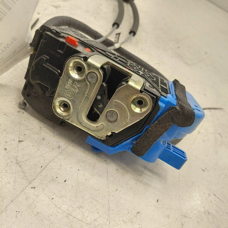 Hyundai Veloster Door Latch Lock Right Passenger Rear  2017 2016 2015 