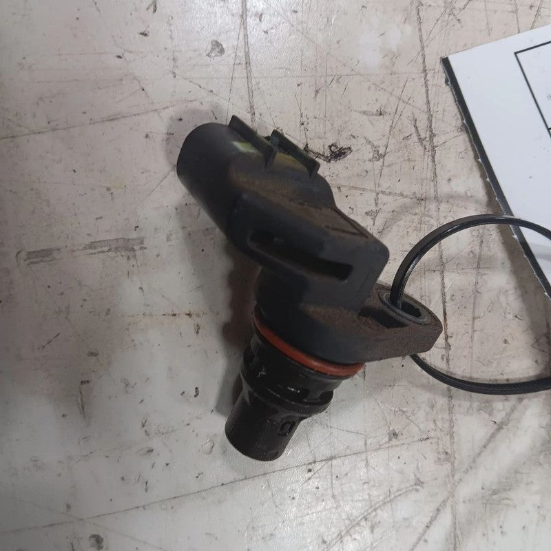 Hyundai Elantra 2.0 Camshaft Cam Shaft Position Sensor  2017 2018 2019 2020