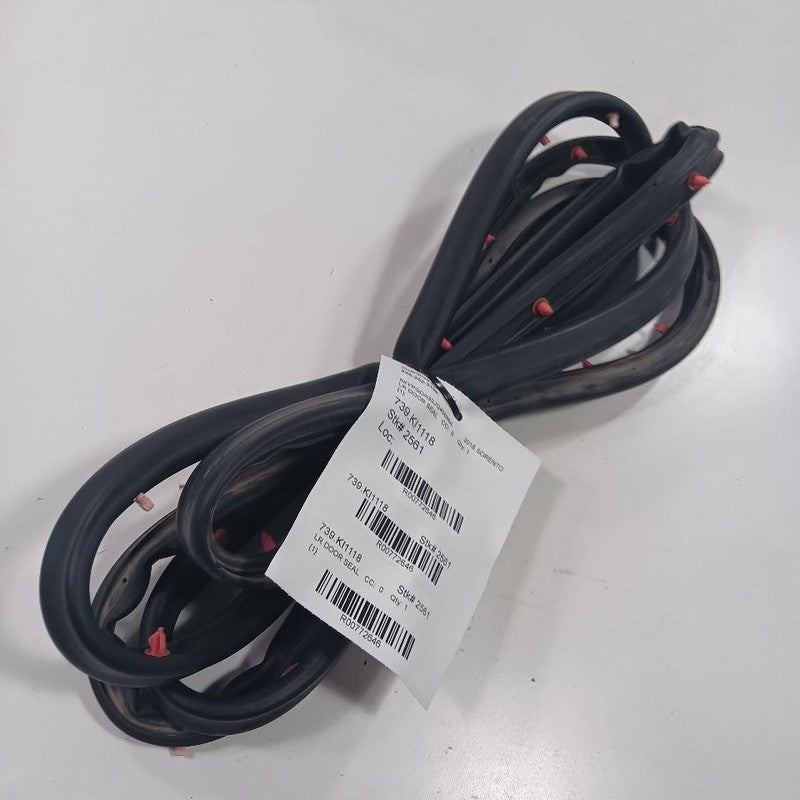 Kia Sorento On Door Seal Rubber Left Driver Rear Back  2018 2017 2016