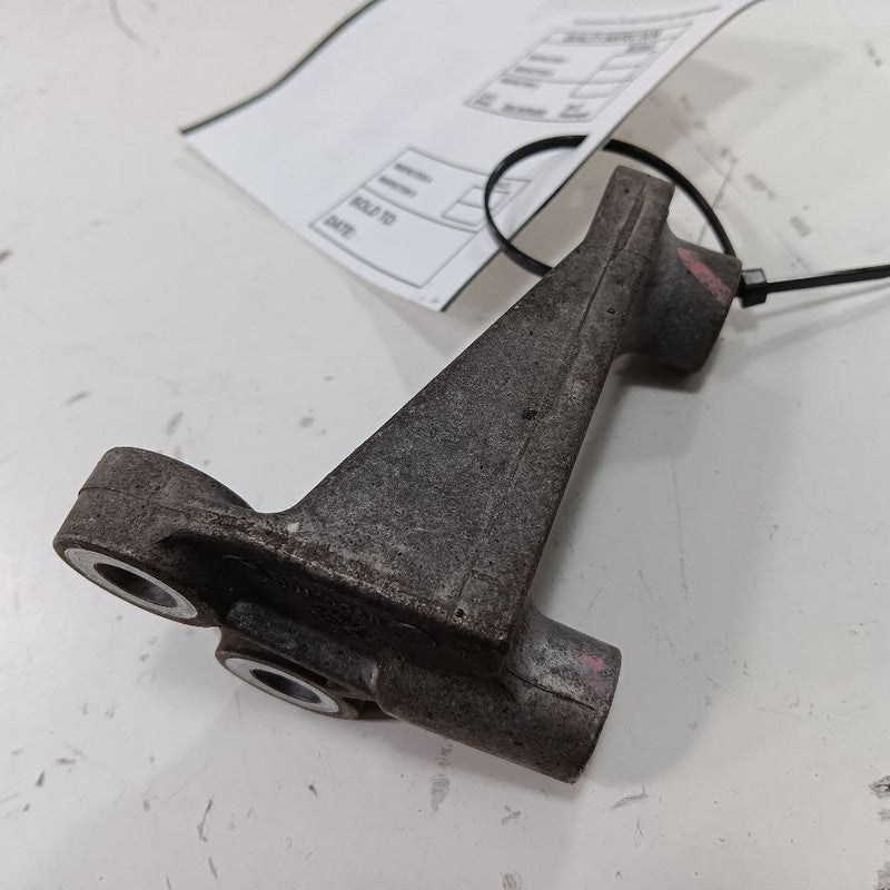 Fiat 500 Automatic Transmission Mount Bracket 2017 2016 2015 2014 2013