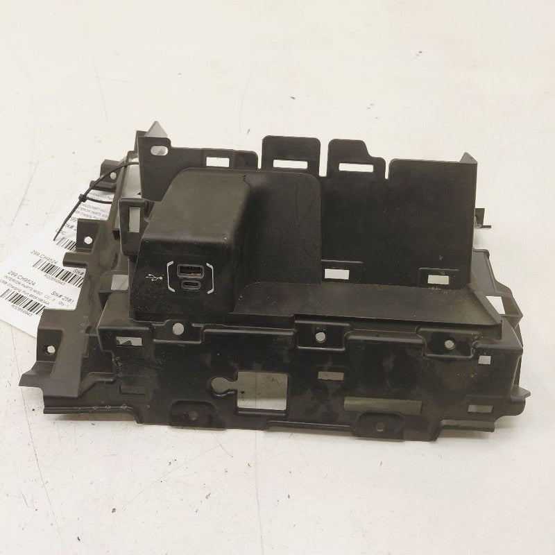 Jeep Compass USB Charging Port {68381663AA} 2025 2024 2023 OEM
