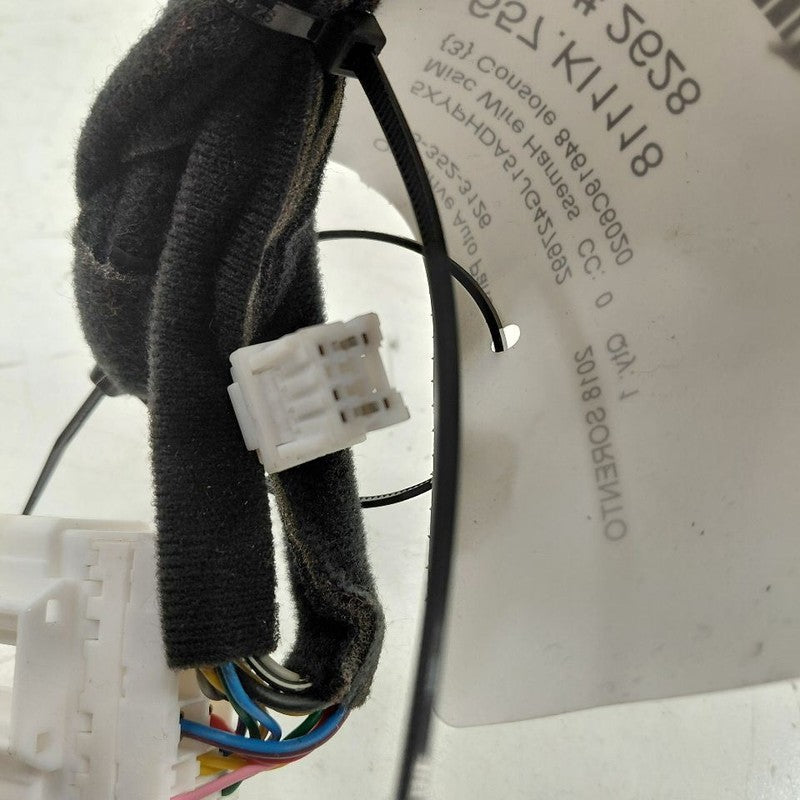 Kia Sorento Console Wires {84619C6020} 2018 2017 2016