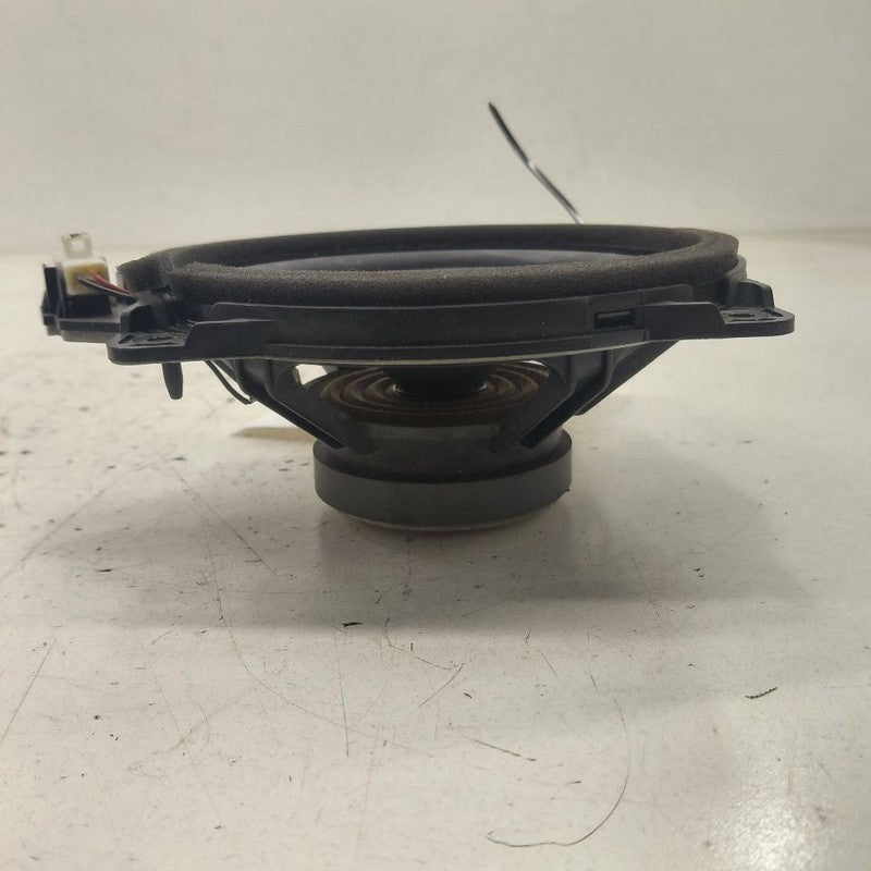 Kia Sorento Speaker Right Passenger Front  2018 2017 2016
