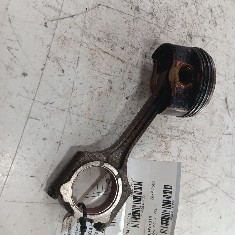 Hyundai Tucson Single Piston With Connecting Rod   2019 2020 2021