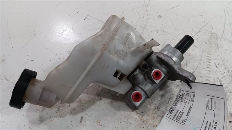 Brake Master Cylinder Fits 12-17 VELOSTER OEM