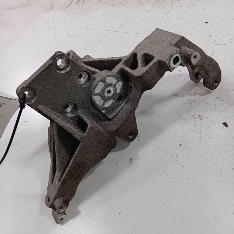 Fiat 500 1.4L Engine Accessories Mount Bracket 2014 2015 2016 OEM
