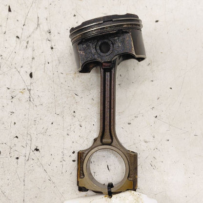 Nissan Versa Note Single Piston With Connecting Rod   1.6 2019 2018 20