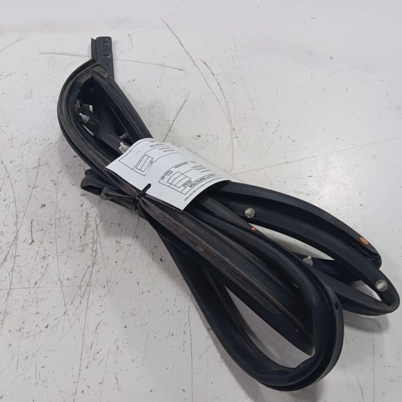 Kia Soul On Door Seal Rubber Left Rear Back  2017 2018 2019 OEM