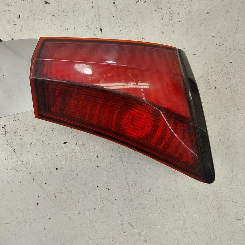 Passenger Right Tail Light Brake Lamp VIN Fu 7th And 8th Dgit 19-22 To