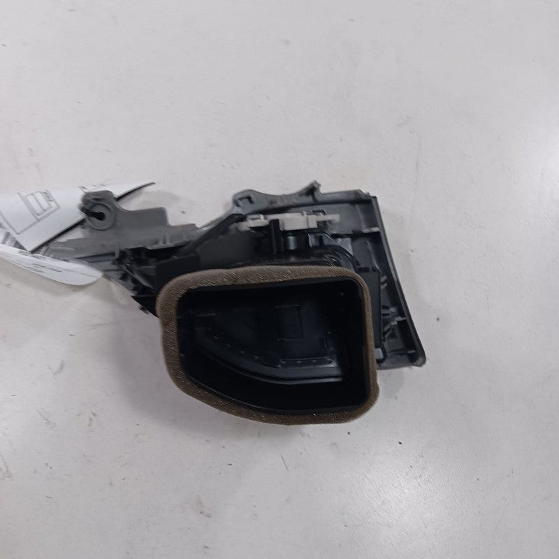 Jeep Cherokee Dash Air Vent Right Passenger  2015 2016 2017 OEM
