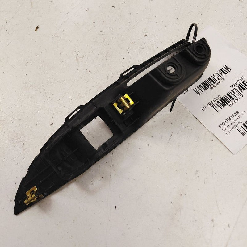 Chevy Volt Window Switch Bezel Trim Right Rear  2019 2018 2017 2016 OE