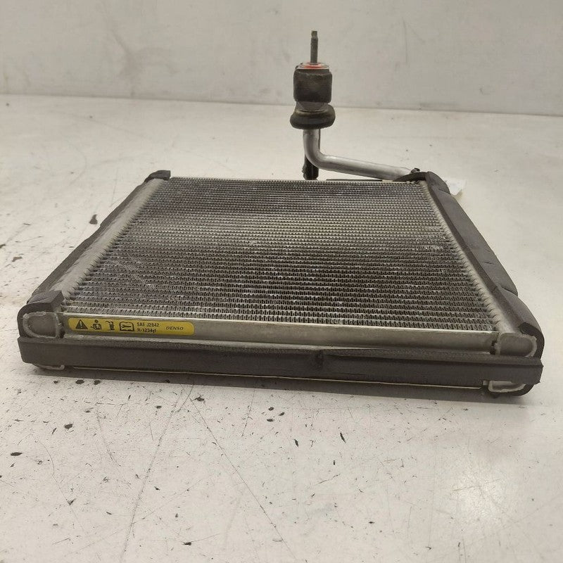 Air Conditioning AC Evaporator Fits 19-24 Ford Edge