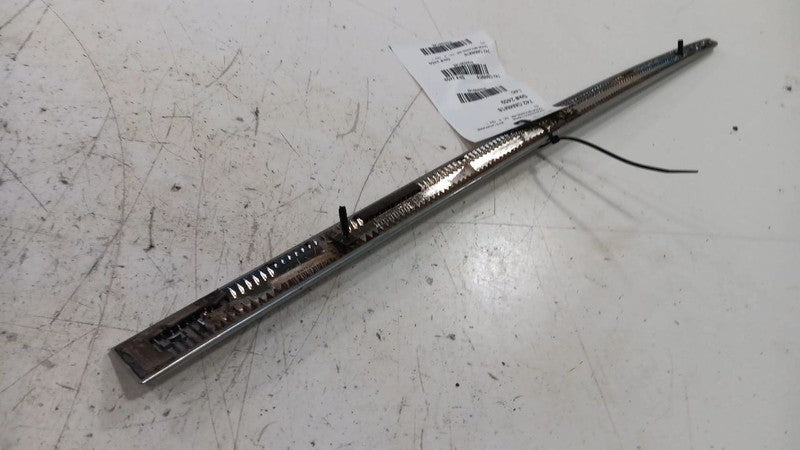 Buick Lacrosse Door Molding Trim Strip Right Passenger Side Rear Back  2017 2018