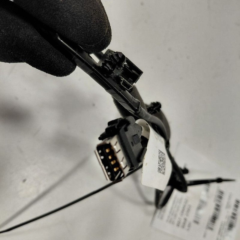 Buick Encore USB Cable {42465826} 2022 2021 2020 2019 2018