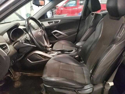Does Not Apply Hyundai Veloster Owners Manual  2012 2013 2014 2015 