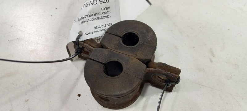 Cadillac CTS Sway Bar Bushing Mounting Bracket 2010 2011 2012 2013 2014