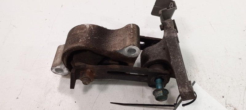 Nissan Altima Engine Motor Mount Rear Back 2010 2009 2008 2007