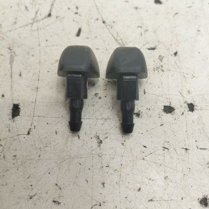 Honda CR-V Windshield Wiper Washer Fluid Hood Sprayer Nozzles  2019 20