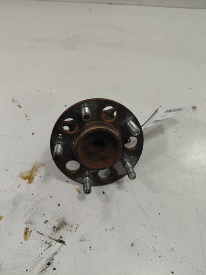 Kia Soul Rear Spindle Knuckle Bearing Hub  2017 2018 2019 OEM