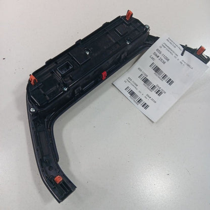5590012J60B0 Dual Mode Temperature Control Heat Heater AC Switch Hatchback 19-23 COROLLA
