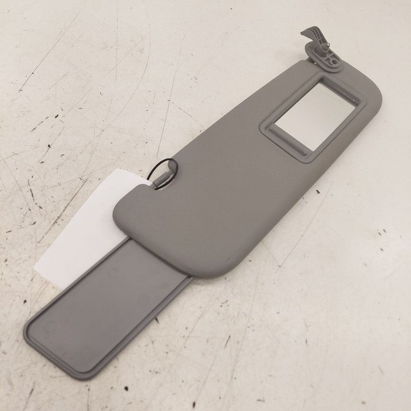 Passenger Right Sun Visor W/o Illumination Metal Roof 16-17 Hyundai Ve