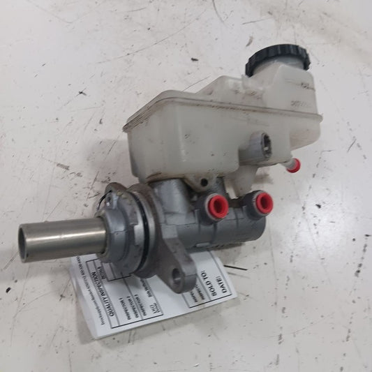 4720112C40 Brake Master Cylinder Hatchback Fits 19-22 Toyota Corolla