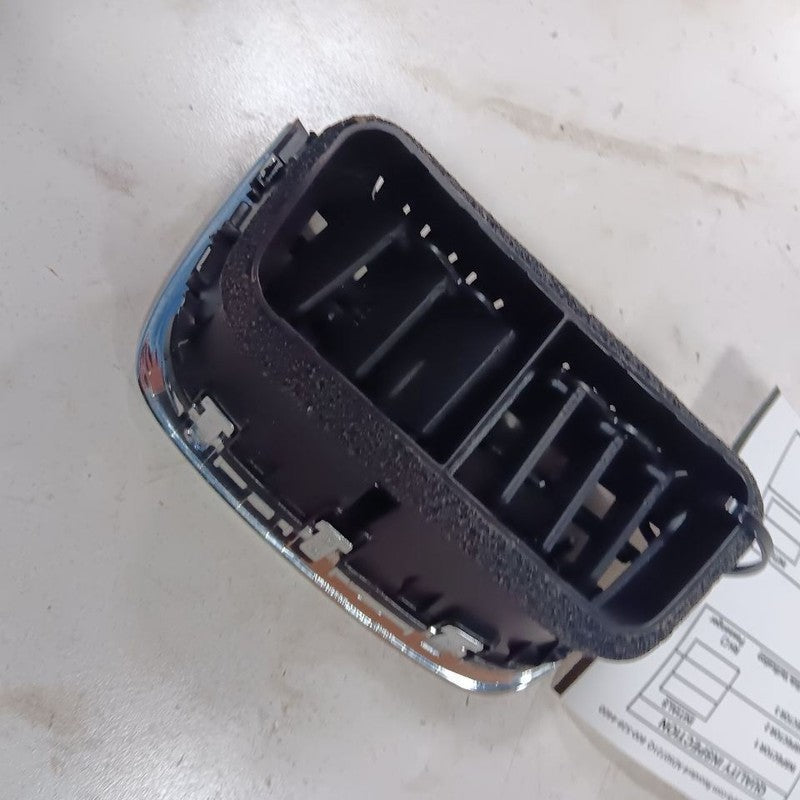 Chevy Malibu Heat Heater AC Air Vent Rear Back 2019 2020 2021 2022