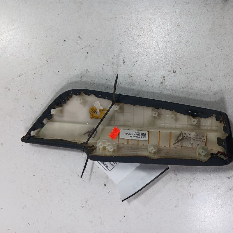 Jeep Cherokee Passenger Right Front Door Arm Rest  2015 2016 2017