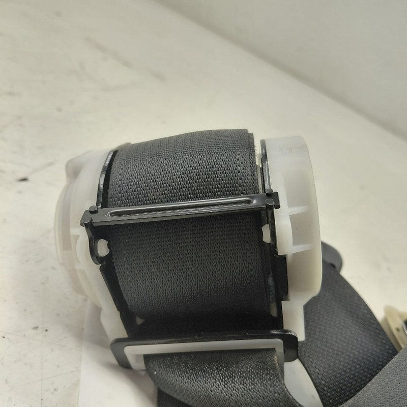 Mitsubishi Outlander   Seat Belt Strap Retractor Right Passenger Rear 
