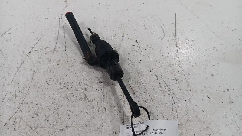 416053X100 Clutch Master Cylinder Hatchback Fits 11-17 ELANTRA