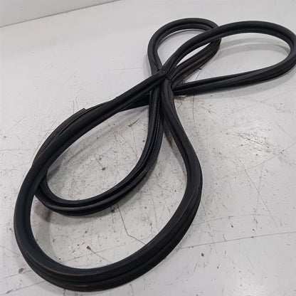 Buick Encore Trunk Lid Hatch Door Rear Back Rubber Seal  2018 2019 2020