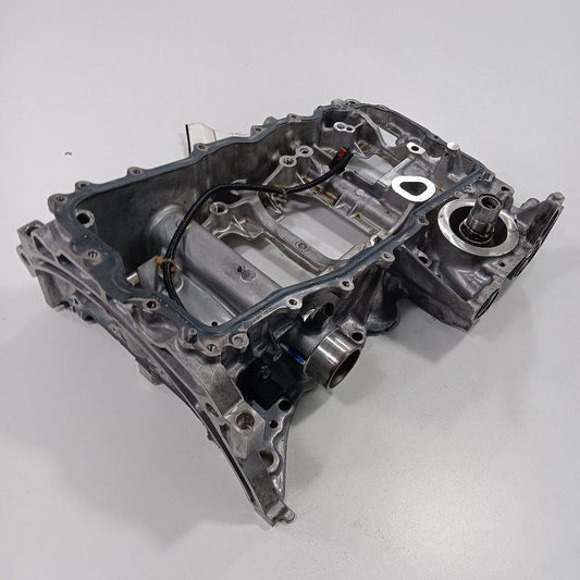 2025 GMC Acadia 2.5 Upper Engine Oil Pan OEM