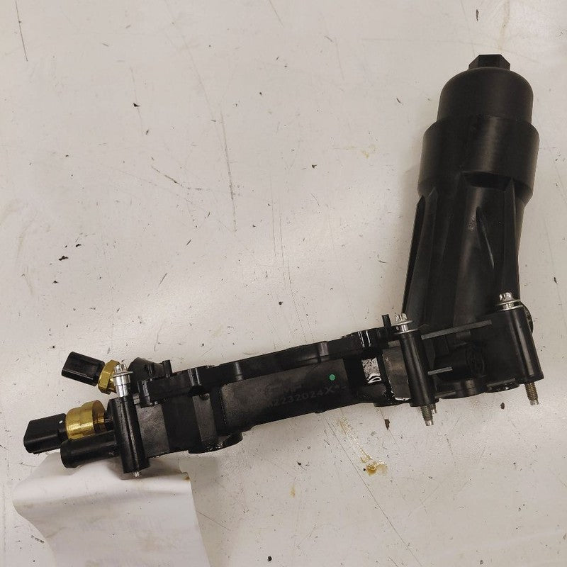 Chrysler 300 Engine Oil Filter Adapter Bracket Housing Mount  2017 201