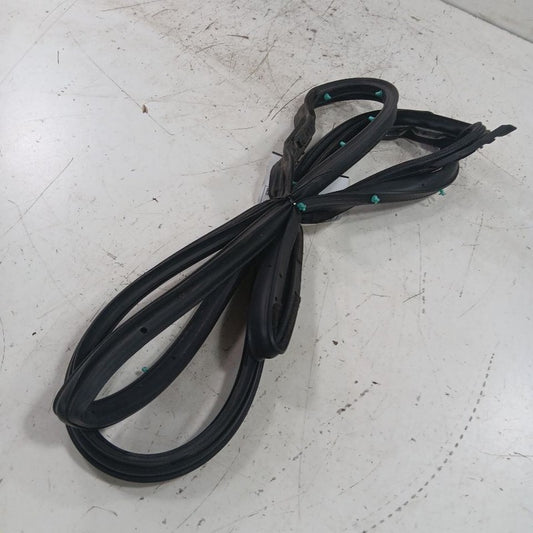 Outback Legacy On Door Seal Rubber Right Passenger Front  2025 2024 20