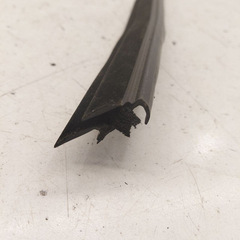 Chevy Trax Right Front Weather Strip Interior  2022 2021