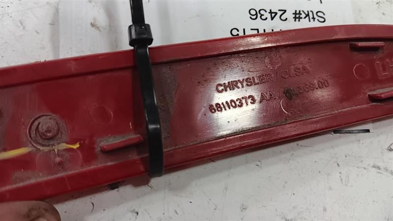 Chrysler 200 Left Rear Reflector 2015 2016 2017