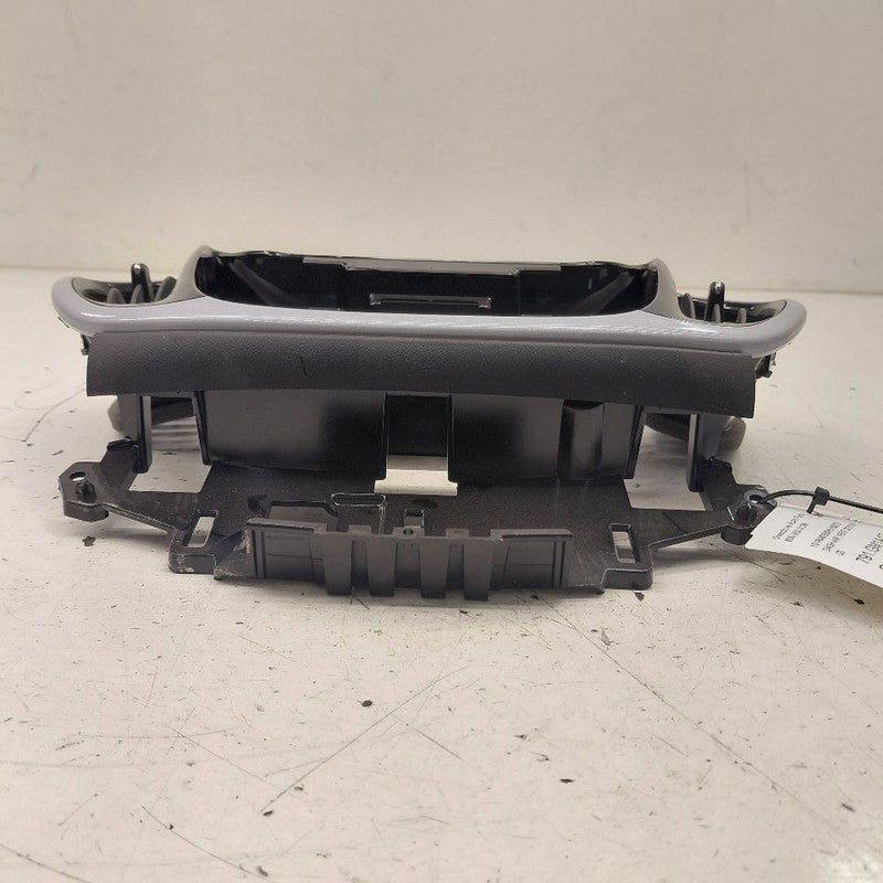Chevy Volt Dash Air Vent Center Middle  2016 2017 2018 2019