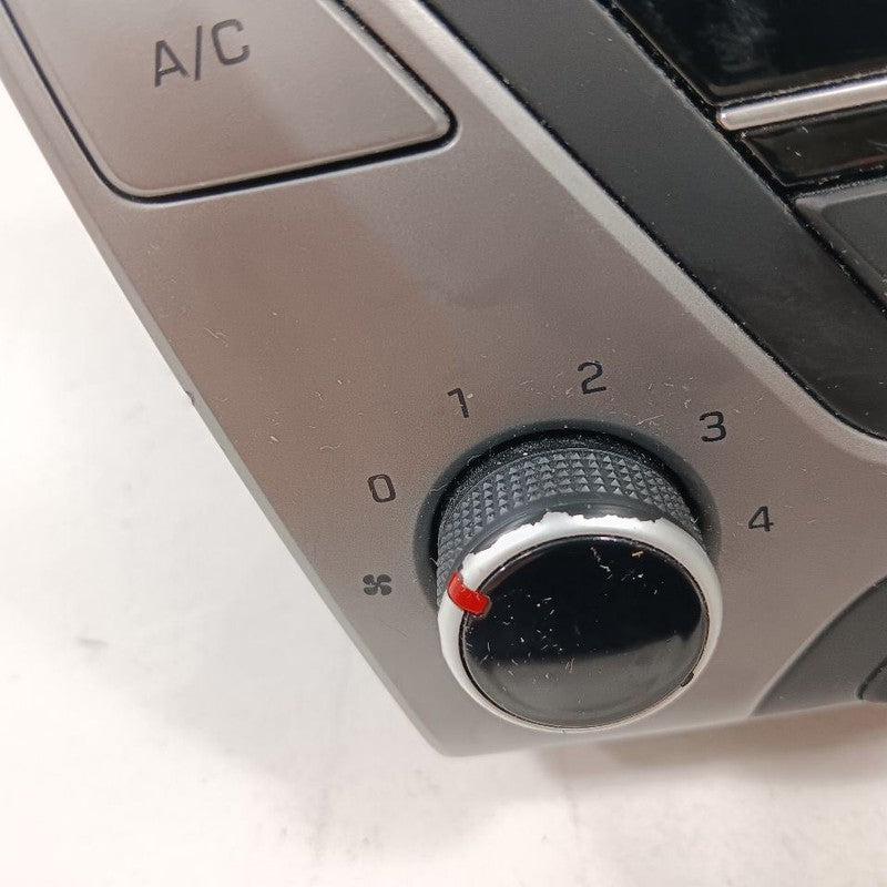 97250F20604X Manual Temperature Control Heat Heater AC Switch Sedan 17-18 Hyundai Elantra